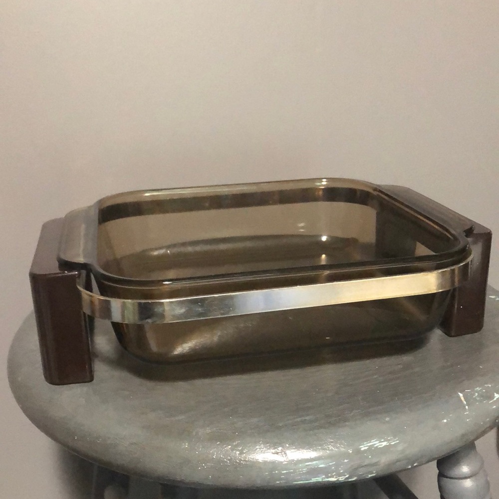 Vintage Pyrex Corning ware brown casserole dish with cradle
